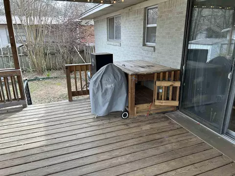 Exterior - 19 Meadowbrook Dr, Conway, AR 72032 photo 6 of 8
