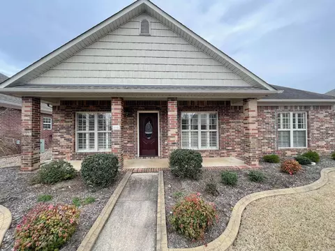 3015 Robert Ott Cir, Conway, AR 72034 photo 1