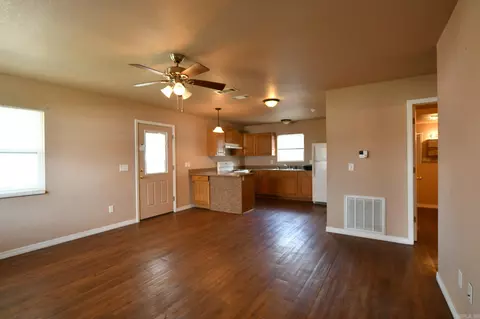 705 9th St, Mena, AR 71953 photo 4