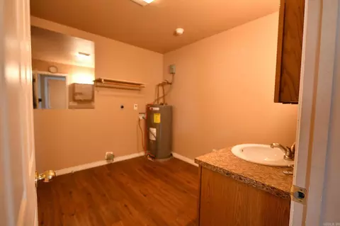 705 9th St, Mena, AR 71953 photo 9