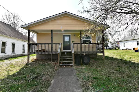 705 9th St, Mena, AR 71953 photo 3