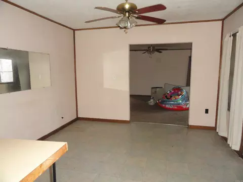 Bedroom - 507 Spring St, Marshall, AR 72650 photo 3 of 6