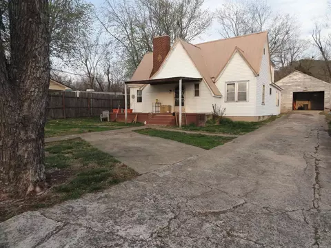 Exterior - 507 Spring St, Marshall, AR 72650 photo 2 of 21