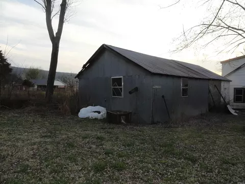Exterior - 507 Spring St, Marshall, AR 72650 photo 15 of 21