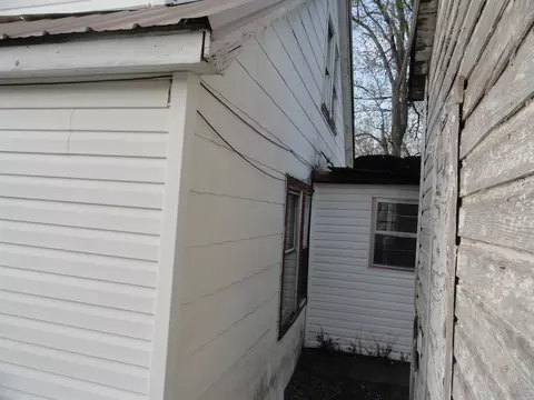 Exterior - 507 Spring St, Marshall, AR 72650 photo 9 of 21