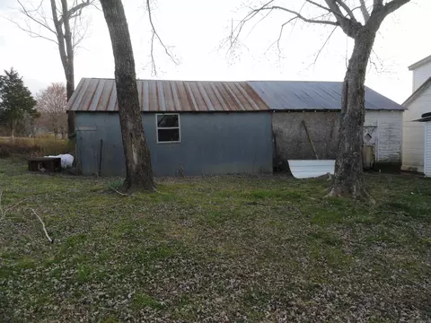 Exterior - 507 Spring St, Marshall, AR 72650 photo 14 of 21