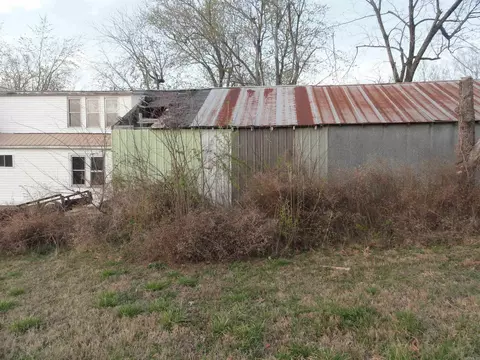 Exterior - 507 Spring St, Marshall, AR 72650 photo 7 of 21