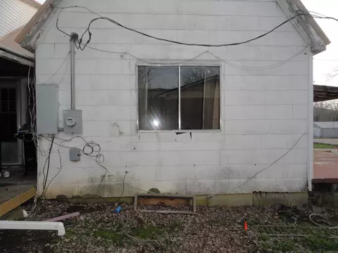 Exterior - 507 Spring St, Marshall, AR 72650 photo 19 of 21
