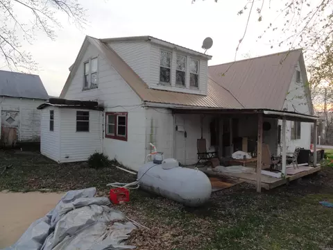 Exterior - 507 Spring St, Marshall, AR 72650 photo 17 of 21