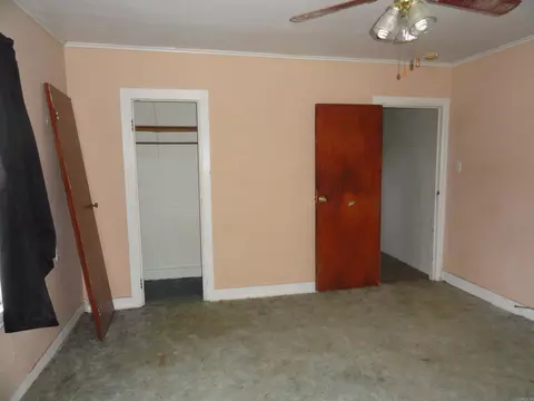 Bedroom - 507 Spring St, Marshall, AR 72650 photo 5 of 6