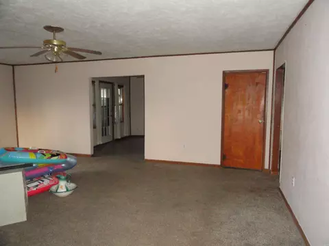 Living - 507 Spring St, Marshall, AR 72650 photo 1 of 1