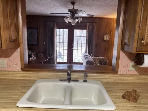 Bath - 6849 Village Dr, Pine Bluff, AR 71603 photo 1 of 6