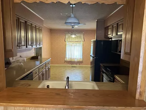 Kitchen - 6849 Village Dr, Pine Bluff, AR 71603 photo 3 of 3