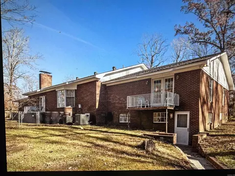 Exterior - 6849 Village Dr, Pine Bluff, AR 71603 photo 4 of 10