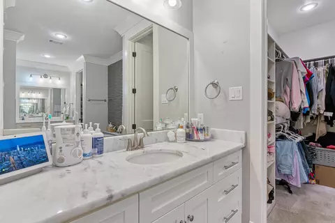 Bath - 1650 Winterbrook Dr, Conway, AR 72034 photo 8 of 8