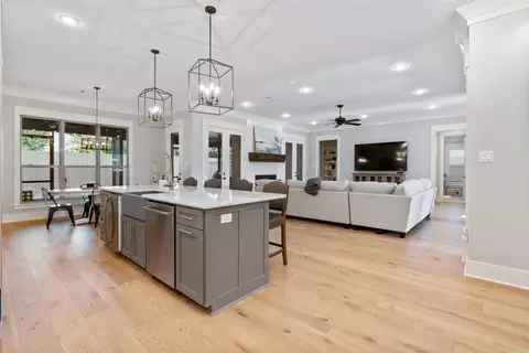 Kitchen - 1650 Winterbrook Dr, Conway, AR 72034 photo 10 of 13