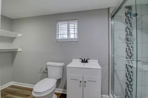 Bath - 15512 S Alexander Rd, Alexander, AR 72002 photo 2 of 3
