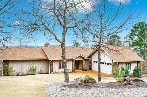 11 Coronado Trce, Hot Springs Village, AR 71909