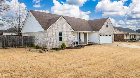 Exterior - 909 Scooty Dr, Beebe, AR 72012 photo 4 of 11