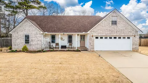 Exterior - 909 Scooty Dr, Beebe, AR 72012 photo 1 of 11