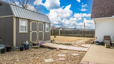 Exterior - 909 Scooty Dr, Beebe, AR 72012 photo 9 of 11