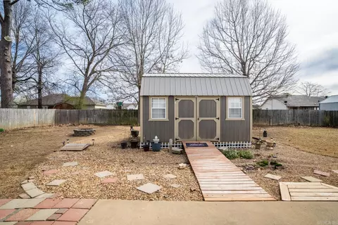 Exterior - 909 Scooty Dr, Beebe, AR 72012 photo 8 of 11