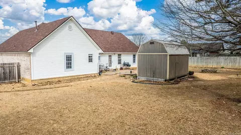 Exterior - 909 Scooty Dr, Beebe, AR 72012 photo 7 of 11