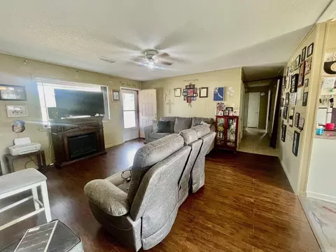 Living - 5 Black Rd, Conway, AR 72032 photo 3 of 3