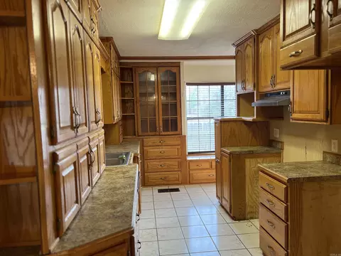 Kitchen - 300 Smelser, Kensett, AR 72082 photo 3 of 3