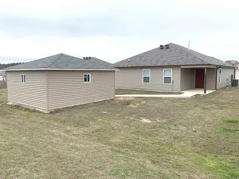 Exterior - 3033 Emerald Park Trl, Bauxite, AR 72011 photo 5 of 7