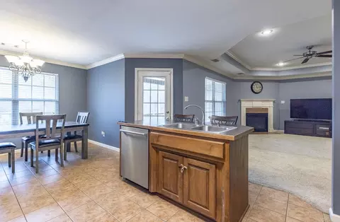 Kitchen - 2619 Millbrook Dr, Benton, AR 72015 photo 7 of 7