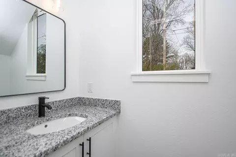 Bath - 505 Algood, Benton, AR 72015 photo 1 of 8
