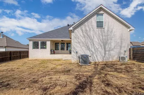 Exterior - 409 Windrush Pt, Alexander, AR 72002 photo 6 of 7