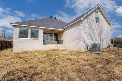 Exterior - 409 Windrush Pt, Alexander, AR 72002 photo 4 of 7