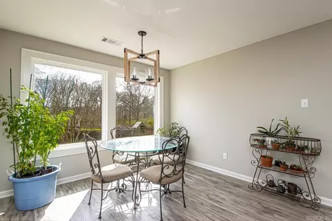 Dining - 409 Windrush Pt, Alexander, AR 72002 photo 1 of 1