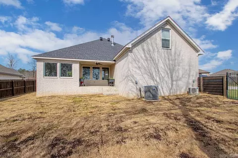Exterior - 409 Windrush Pt, Alexander, AR 72002 photo 5 of 7