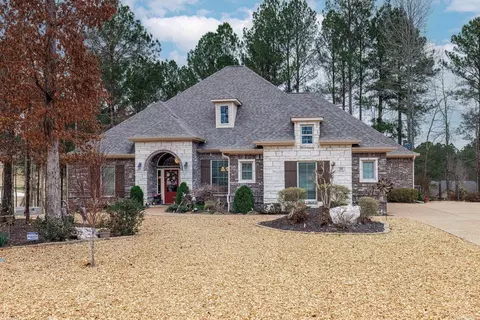 35 Elcano Dr, Hot Springs Village, AR 71909