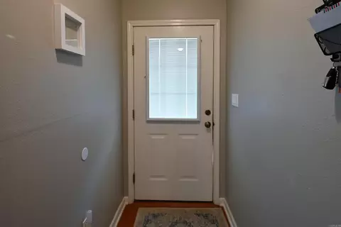 Entry Way - 16 Sandy Ln, Greenbrier, AR 72058 photo 1 of 3