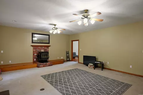 Living - 16 Sandy Ln, Greenbrier, AR 72058 photo 1 of 1
