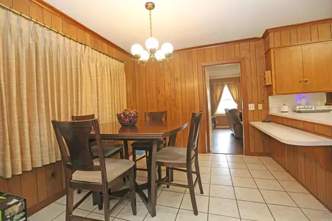 Dining - 1918 W 32nd Ave, Pine Bluff, AR 71603 photo 5 of 5