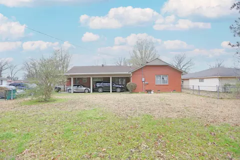 Exterior - 1918 W 32nd Ave, Pine Bluff, AR 71603 photo 3 of 4