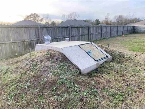 Exterior - 18 Bartlett Ln, Ward, AR 72176 photo 4 of 7