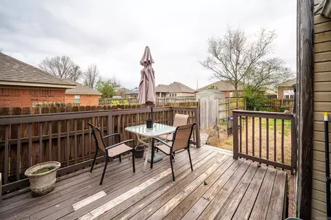 Exterior - 2805 Longbow Ln, Conway, AR 72034 photo 4 of 7
