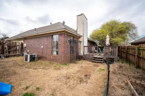 Exterior - 2805 Longbow Ln, Conway, AR 72034 photo 6 of 7