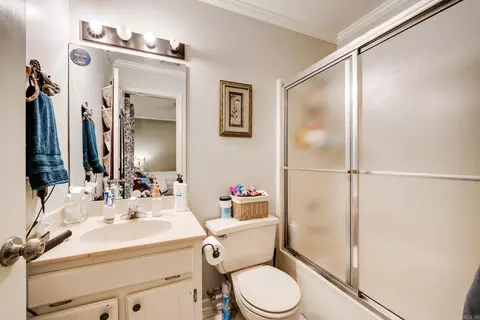 Bath - 2805 Longbow Ln, Conway, AR 72034 photo 1 of 2