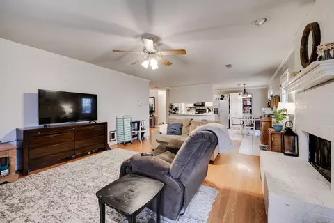 Living - 2805 Longbow Ln, Conway, AR 72034 photo 4 of 4