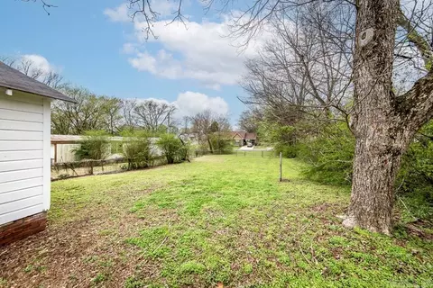 Exterior - 623 S Richards, Benton, AR 72015 photo 12 of 16