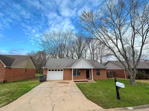 101 Lelia Ln, Searcy, AR 72143