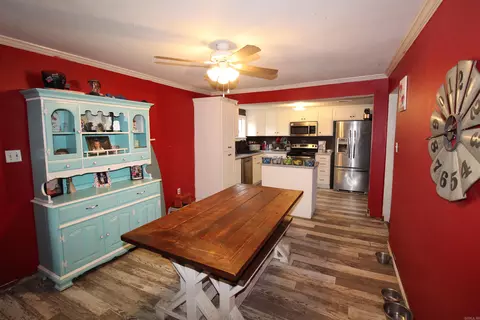 Dining - 5864 Grant County Road 67, Grapevine, AR 72057 photo 3 of 4