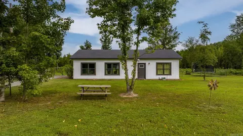 Exterior - 320 Wagontrain Rd, Beebe, AR 72012 photo 2 of 9
